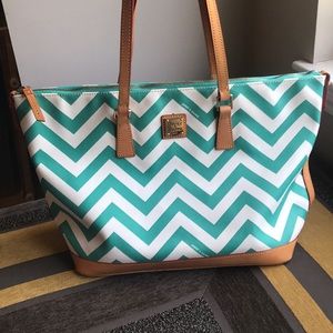 Dooney & Bourke teal chevron tote